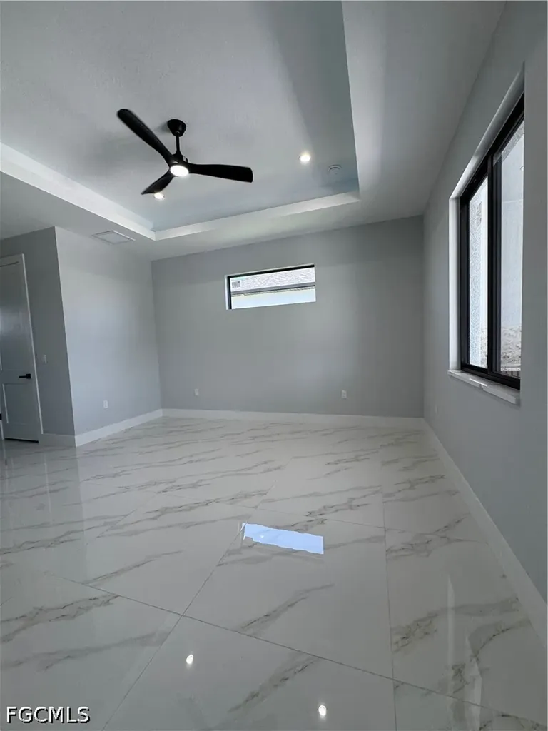 913 NE Juanita Place Cape Coral FL 33909