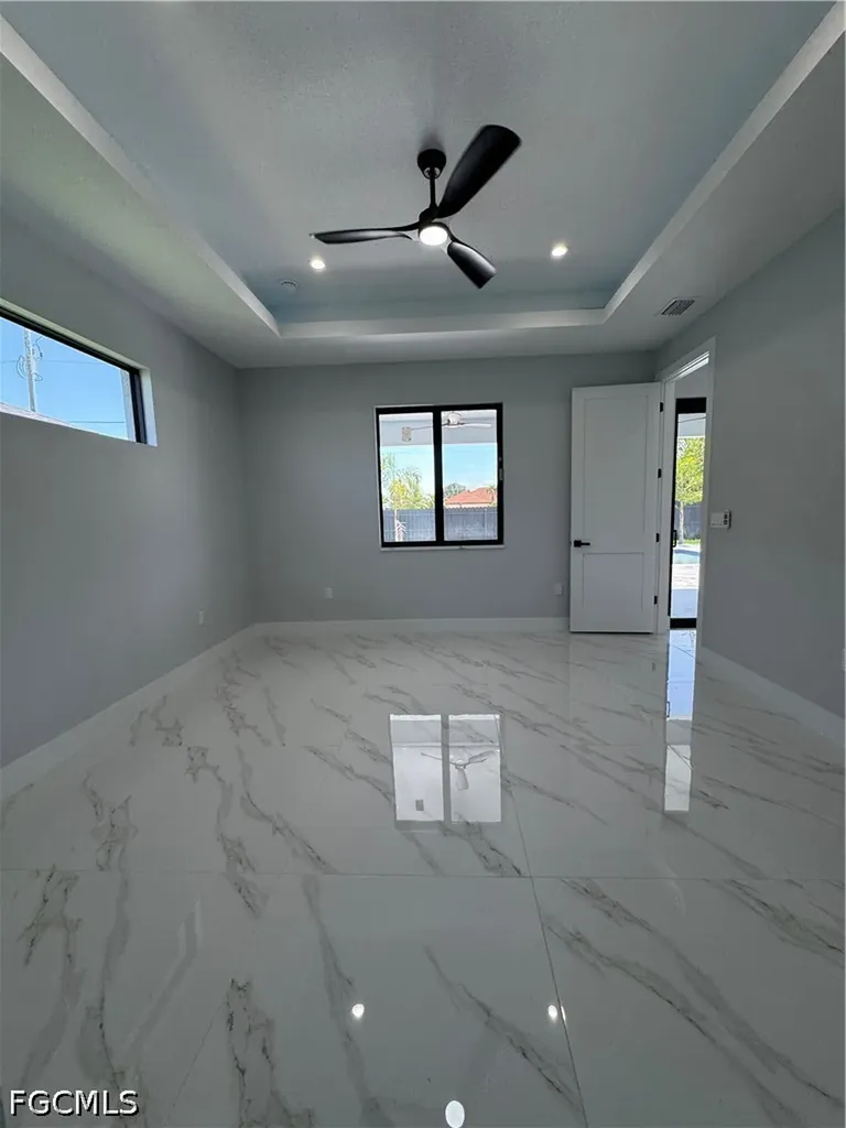 913 NE Juanita Place Cape Coral FL 33909