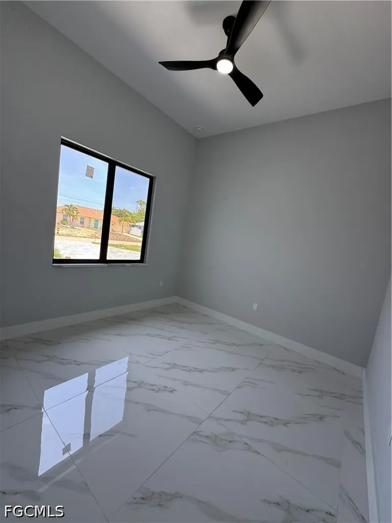 913 NE Juanita Place Cape Coral FL 33909
