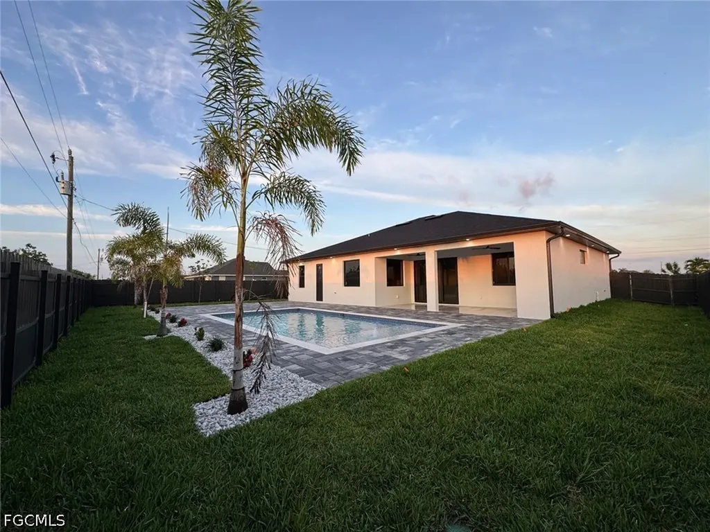 913 NE Juanita Place Cape Coral FL 33909