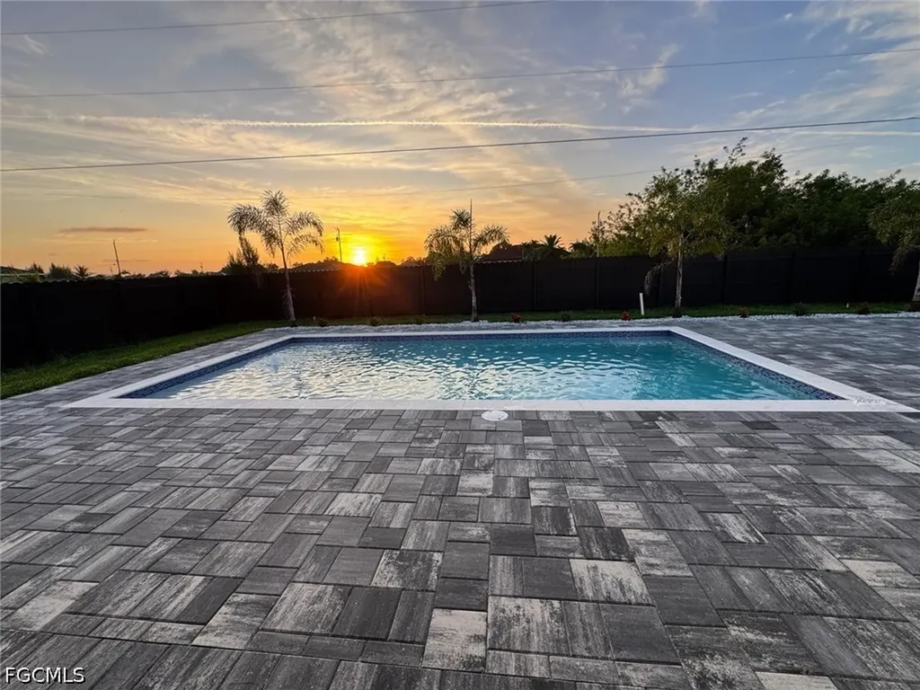 913 NE Juanita Place Cape Coral FL 33909