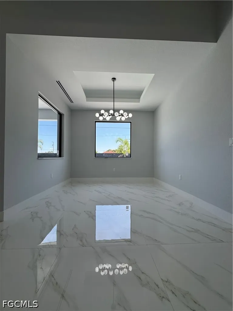 913 NE Juanita Place Cape Coral FL 33909