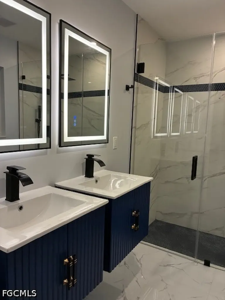 1212 SE 43rd Terrace Cape Coral FL 33904