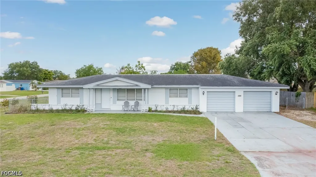220 Punta Alta Court Lehigh Acres FL 33936