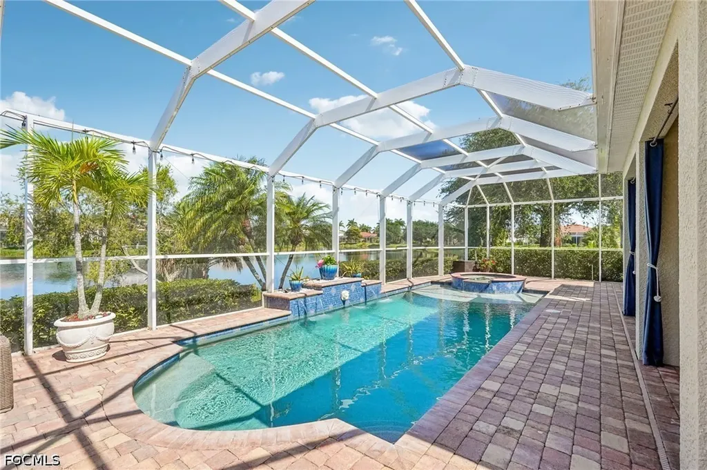 1814 Cayon Court Cape Coral FL 33991