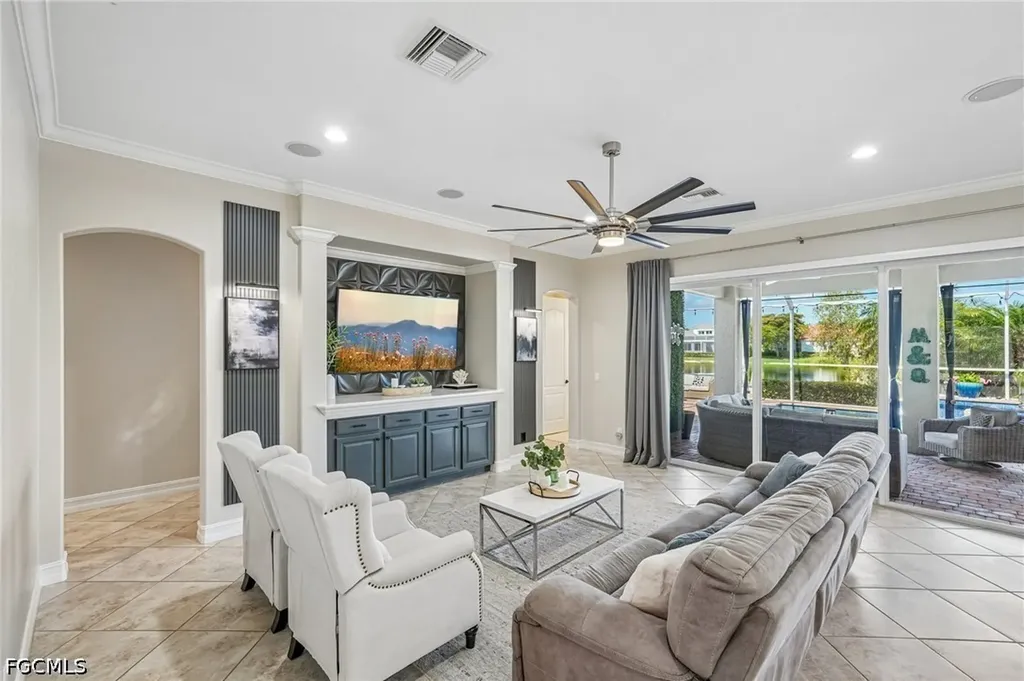 1814 Cayon Court Cape Coral FL 33991