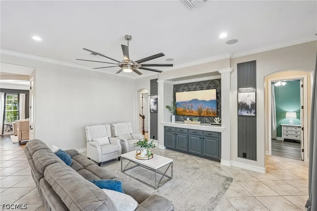 1814 Cayon Court Cape Coral FL 33991