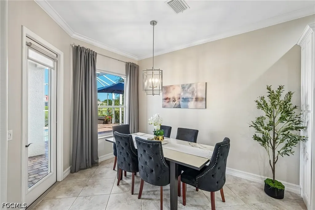 1814 Cayon Court Cape Coral FL 33991
