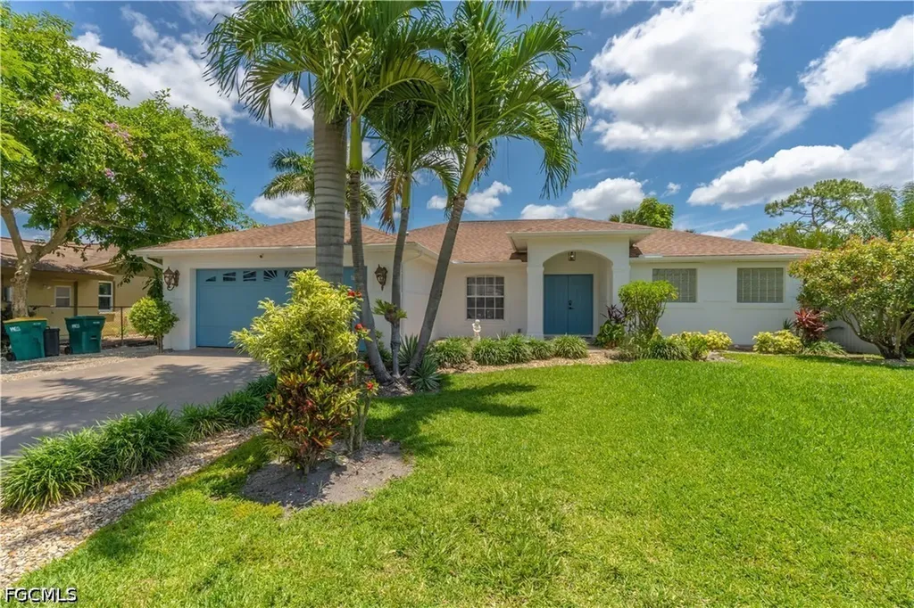 3054 44th Street SW Naples FL 34116