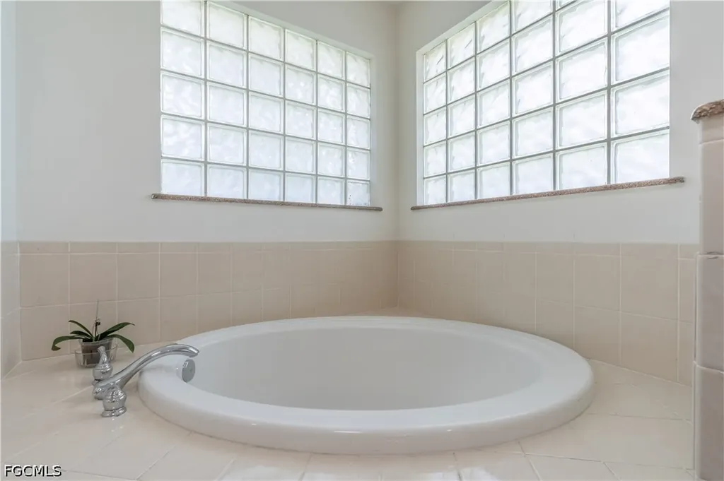 3054 44th Street SW Naples FL 34116