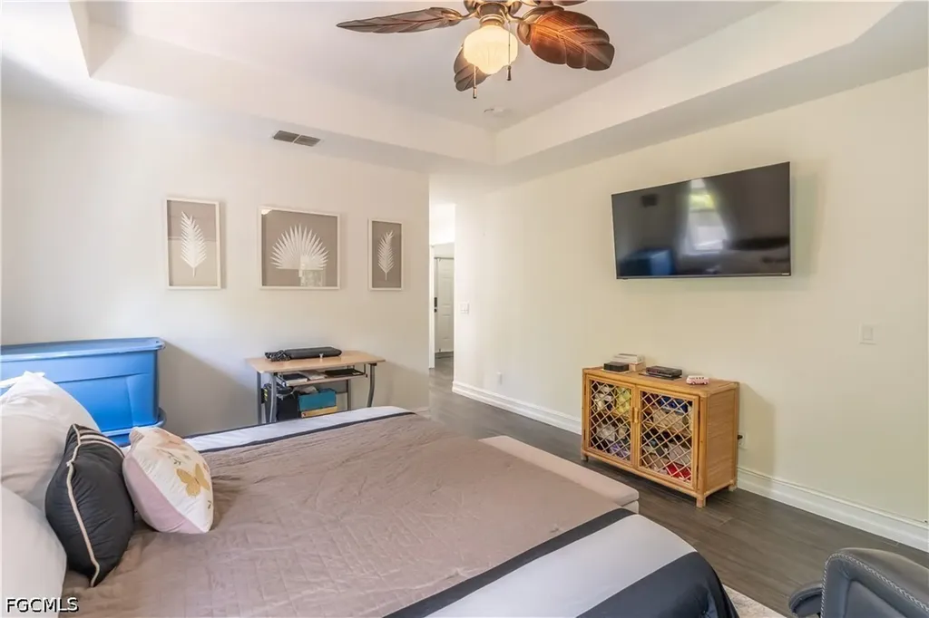 3054 44th Street SW Naples FL 34116