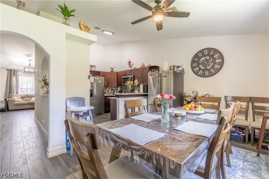 3054 44th Street SW Naples FL 34116
