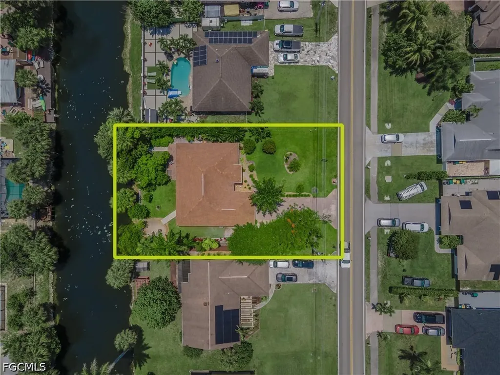 3054 44th Street SW Naples FL 34116