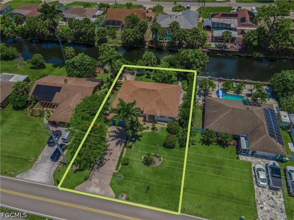 3054 44th Street SW Naples FL 34116
