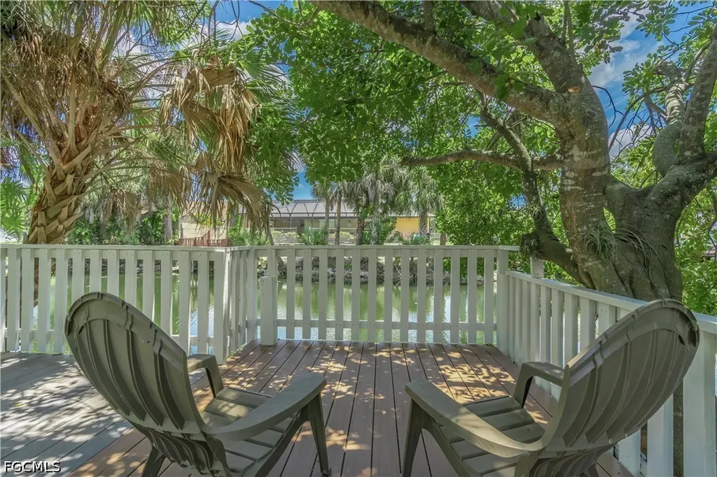 3054 44th Street SW Naples FL 34116