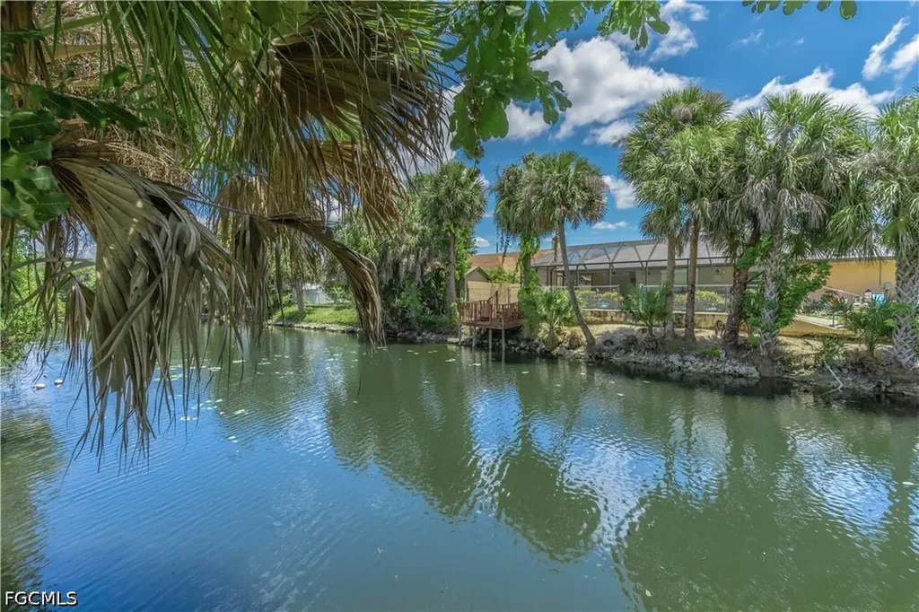 3054 44th Street SW Naples FL 34116