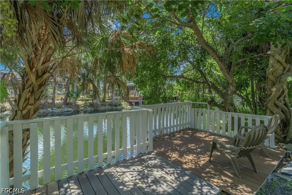 3054 44th Street SW Naples FL 34116