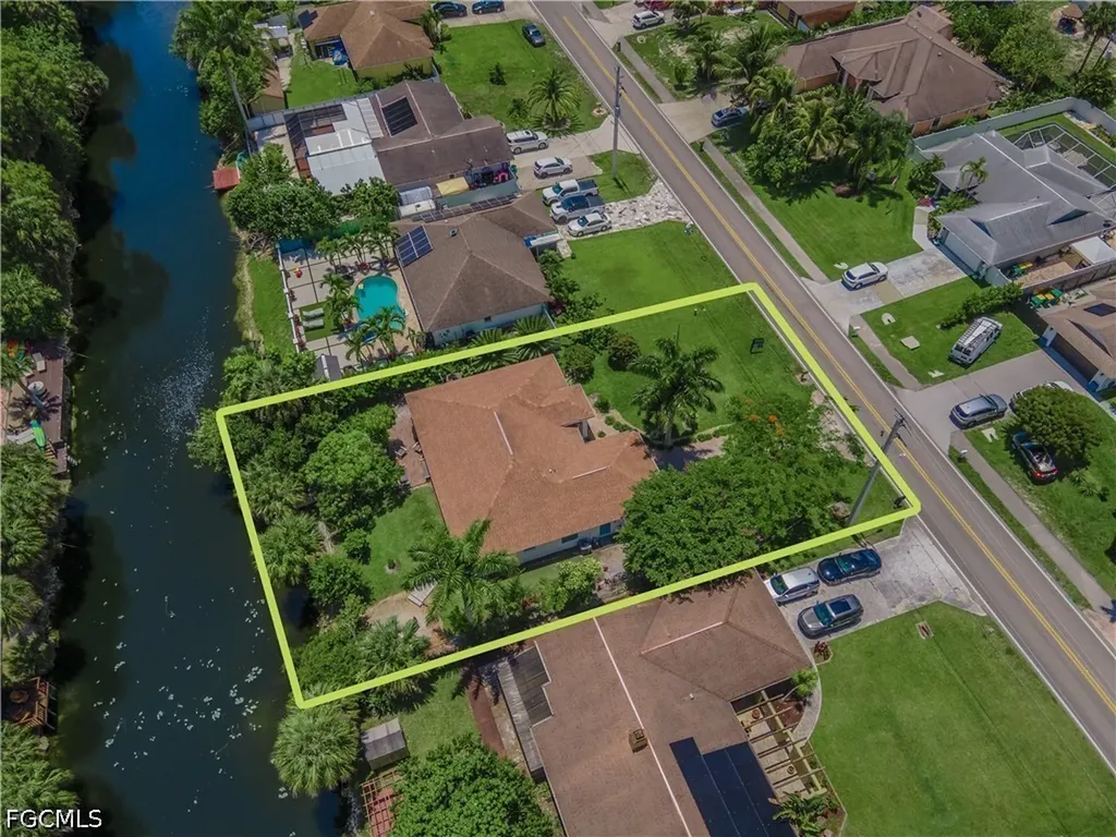 3054 44th Street SW Naples FL 34116