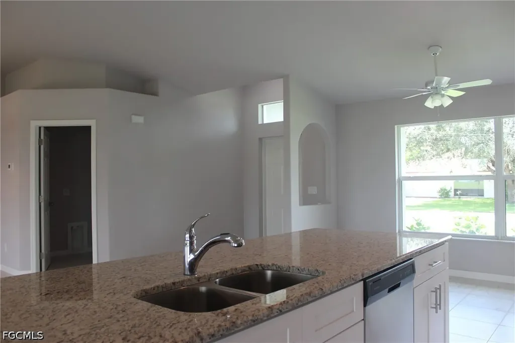 1327 SW 3rd Avenue Cape Coral FL 33991