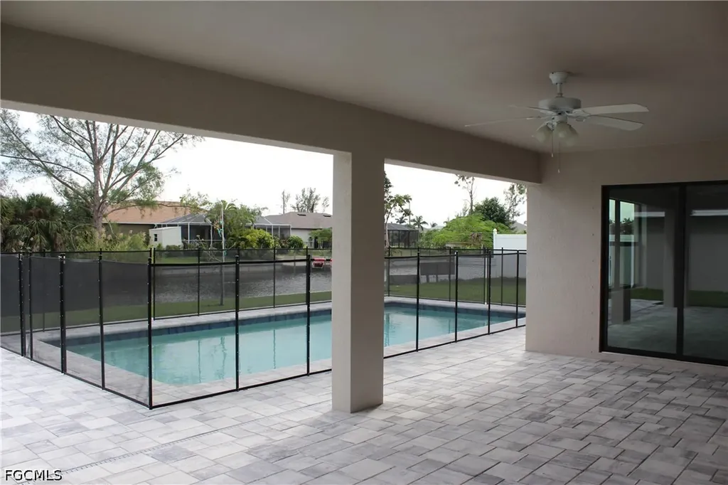 1327 SW 3rd Avenue Cape Coral FL 33991