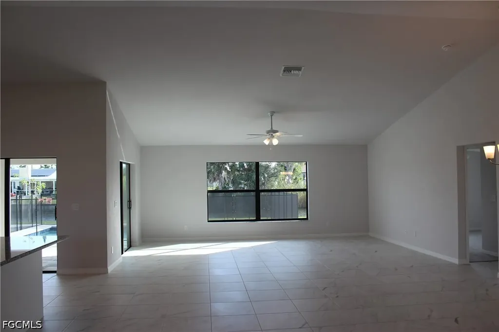 1327 SW 3rd Avenue Cape Coral FL 33991