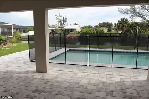 1327 SW 3rd Avenue Cape Coral FL 33991