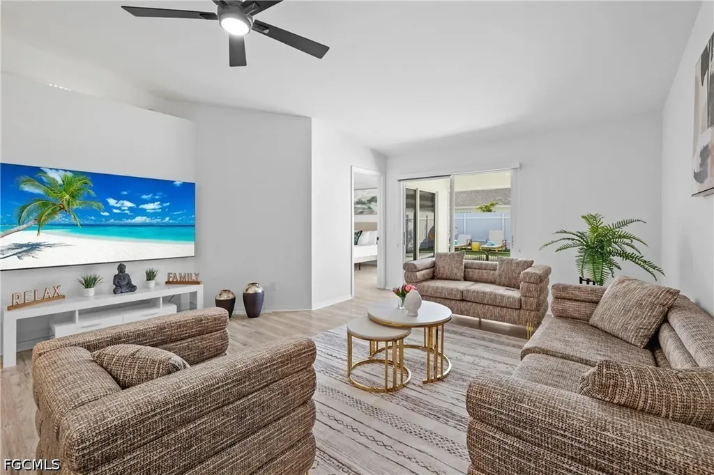 1700 SW Santa Barbara Place Cape Coral FL 33991
