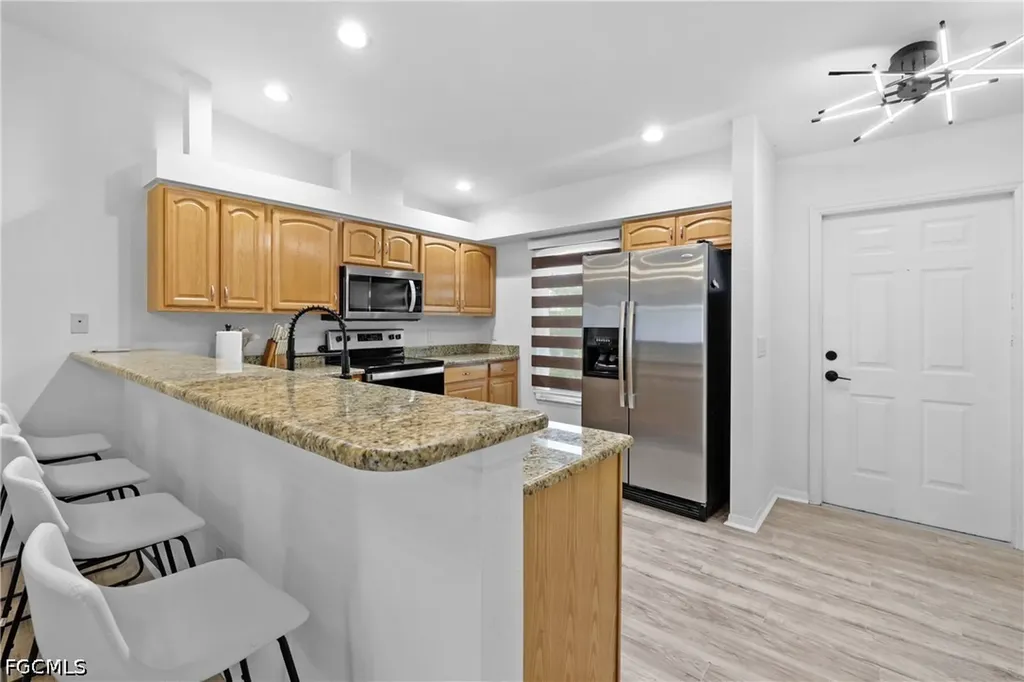 1700 SW Santa Barbara Place Cape Coral FL 33991