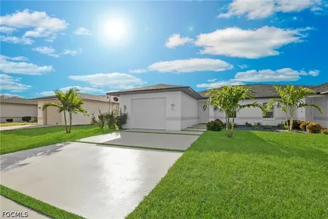 1700 SW Santa Barbara Place Cape Coral FL 33991