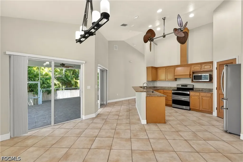 7930 Sandel Wood Circle W Fort Myers FL 33908