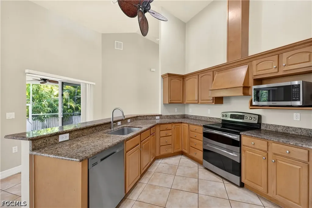 7930 Sandel Wood Circle W Fort Myers FL 33908