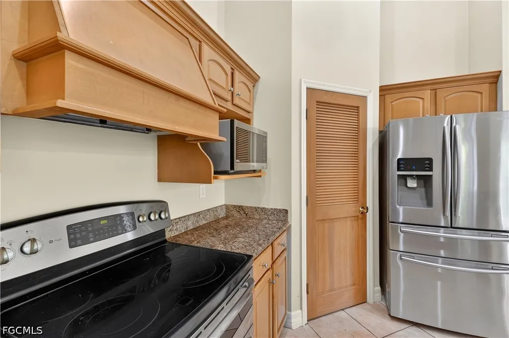 7930 Sandel Wood Circle W Fort Myers FL 33908