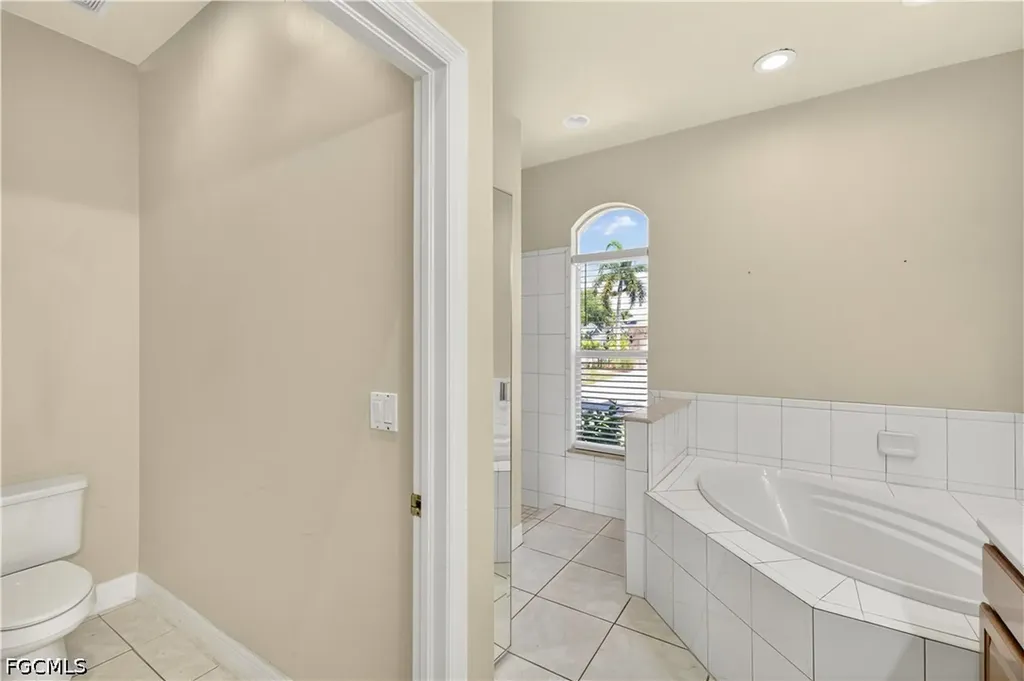 7930 Sandel Wood Circle W Fort Myers FL 33908