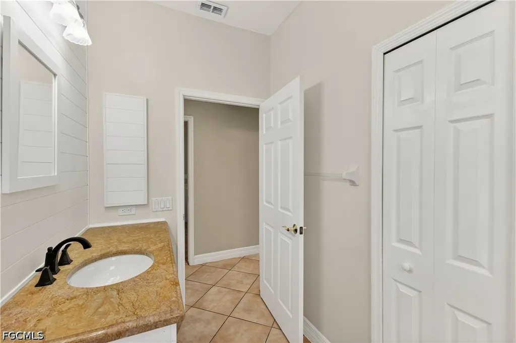 7930 Sandel Wood Circle W Fort Myers FL 33908