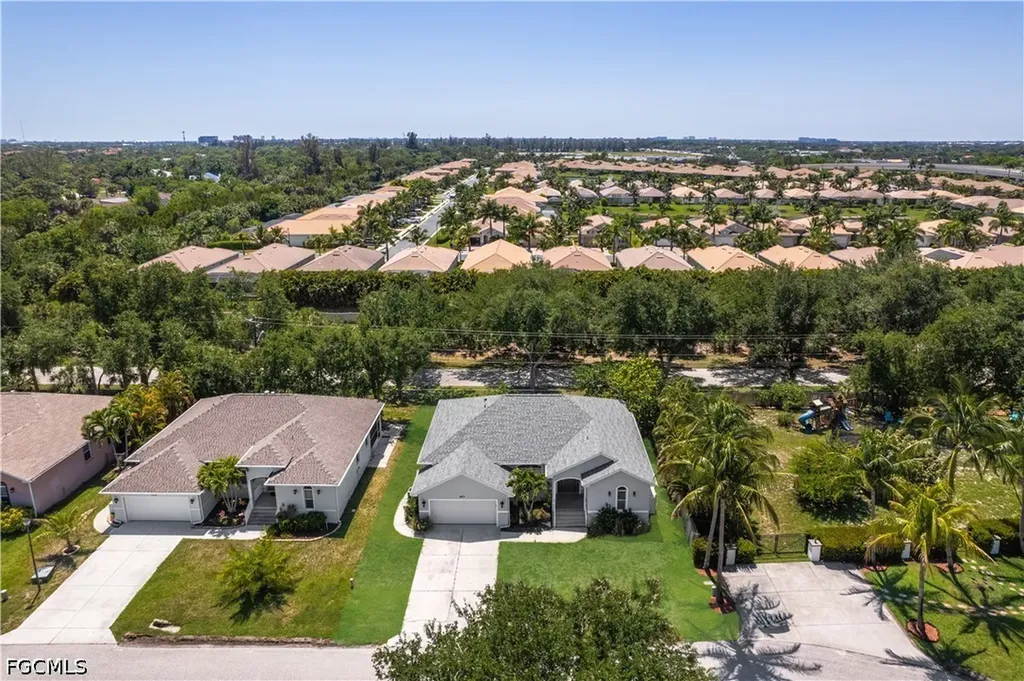 7930 Sandel Wood Circle W Fort Myers FL 33908