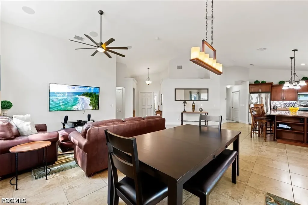 1250 Silverstrand Drive Naples FL 34110