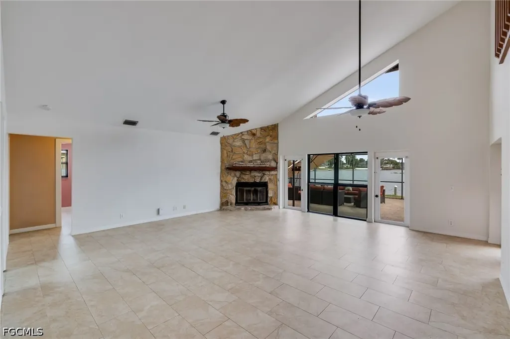 1623 SW 6th Avenue Cape Coral FL 33991