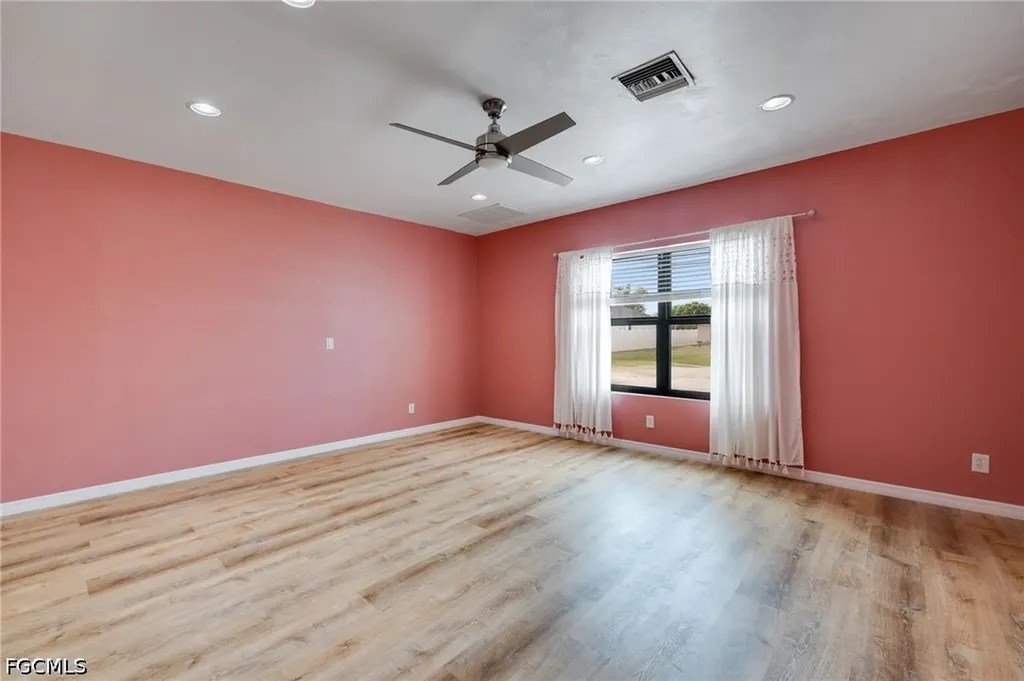 1623 SW 6th Avenue Cape Coral FL 33991