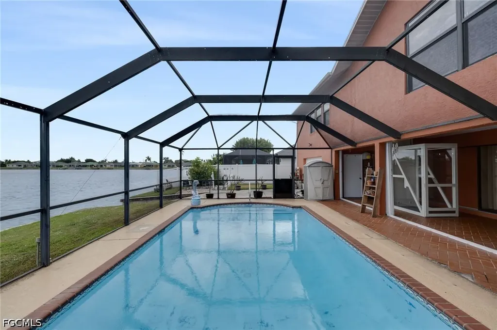 1623 SW 6th Avenue Cape Coral FL 33991