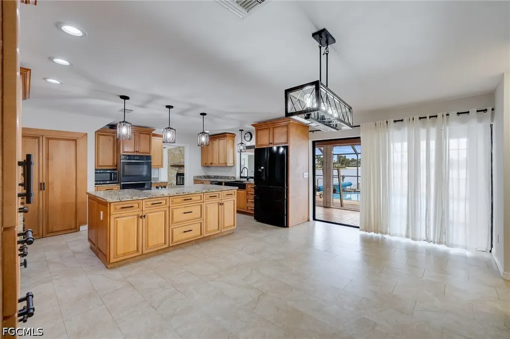 1623 SW 6th Avenue Cape Coral FL 33991