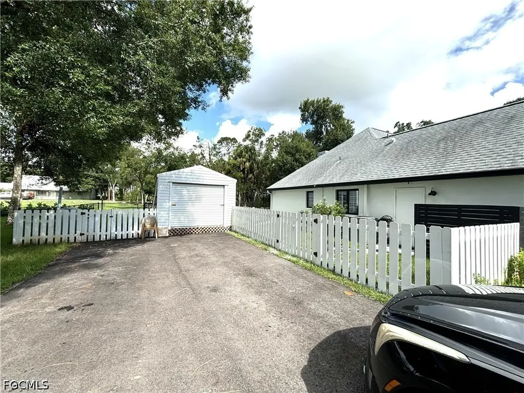 1090 Woods Drive Labelle FL 33935