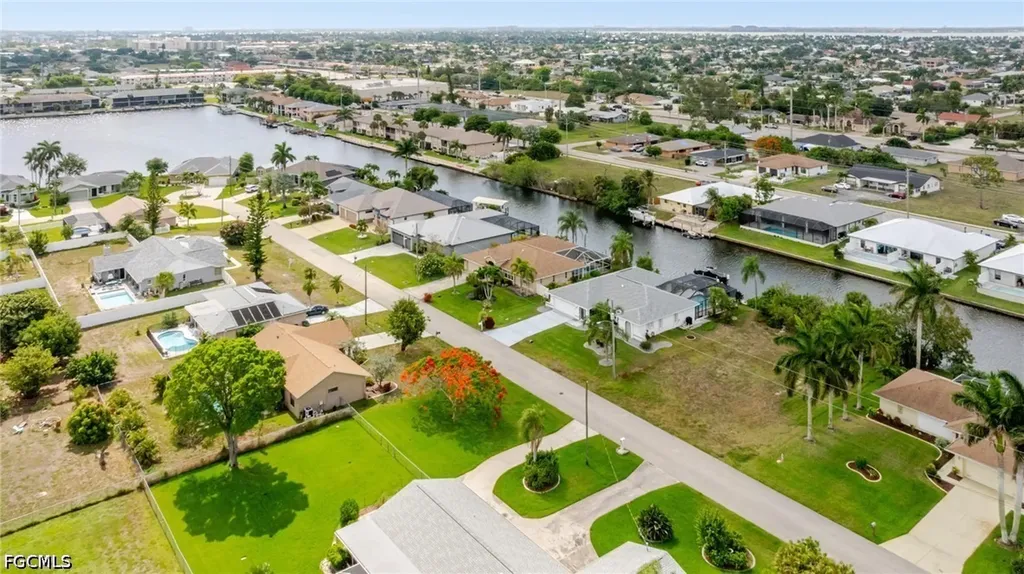 228 SW 47th Street Cape Coral FL 33914