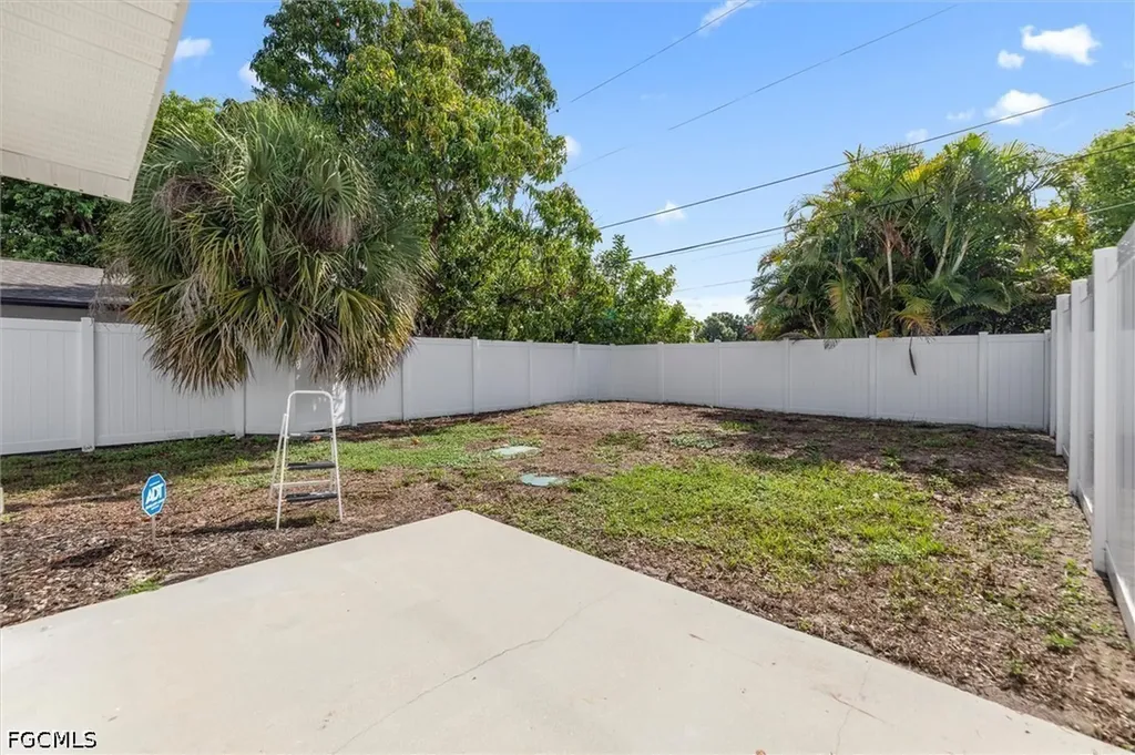 1200 Patterson Road Cape Coral FL 33909