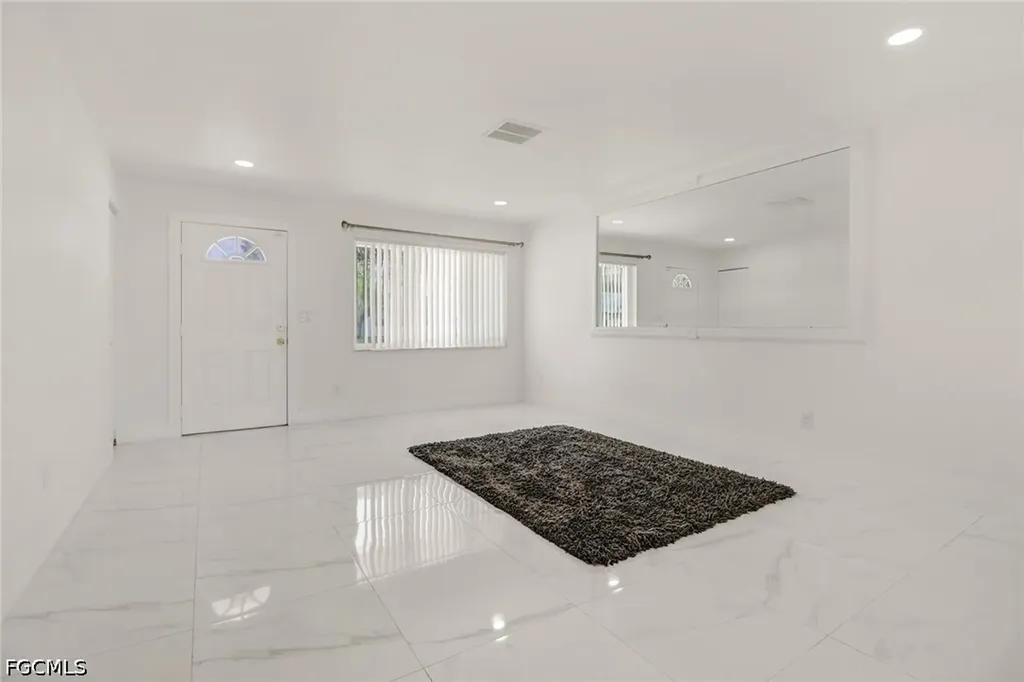 4838 Tudor Drive Cape Coral FL 33904