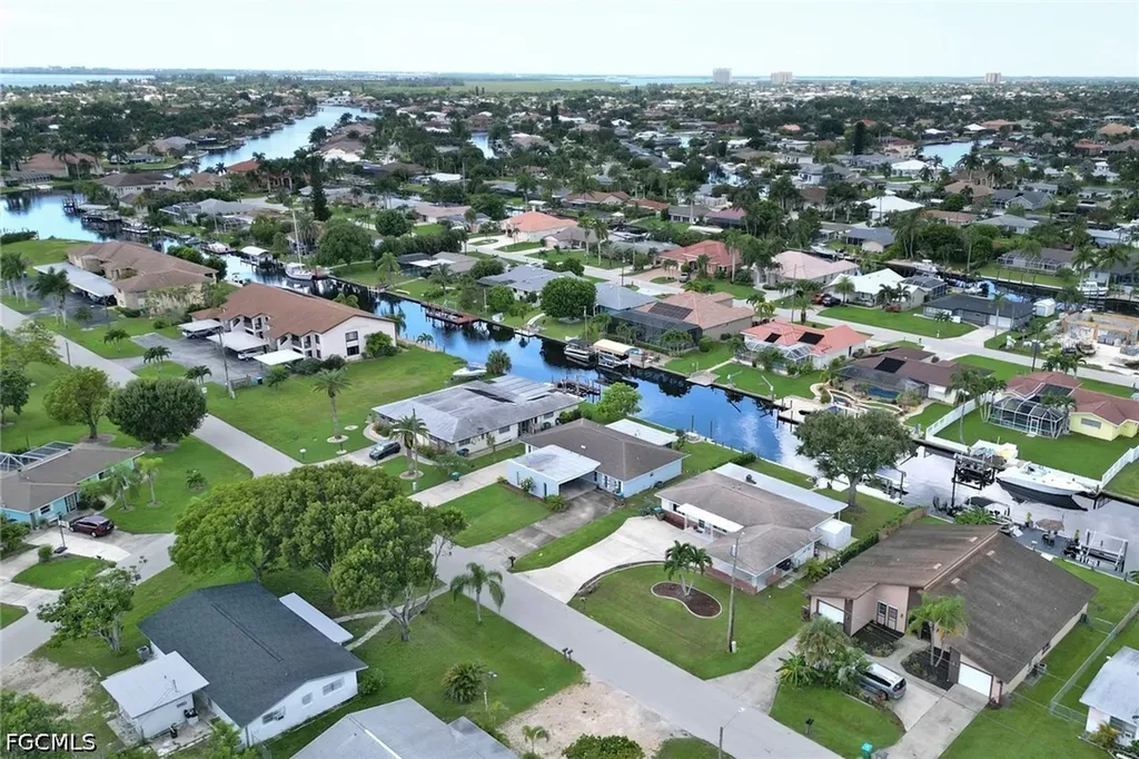 4838 Tudor Drive Cape Coral FL 33904