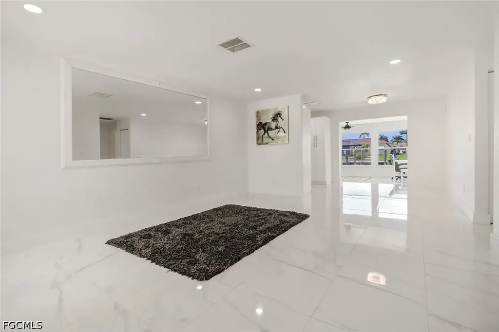4838 Tudor Drive Cape Coral FL 33904