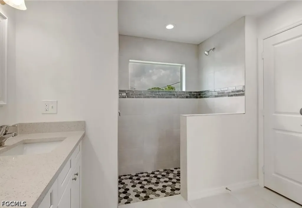 3828 NW 46th Lane Cape Coral FL 33993
