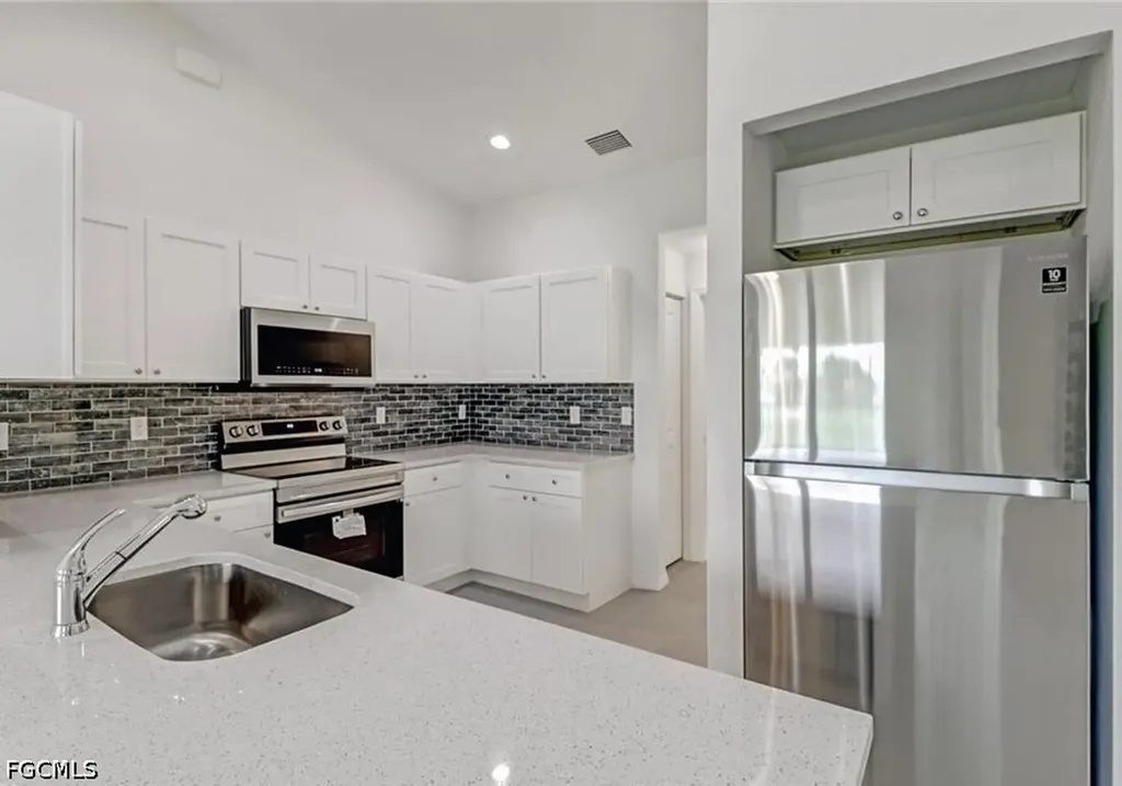 3828 NW 46th Lane Cape Coral FL 33993