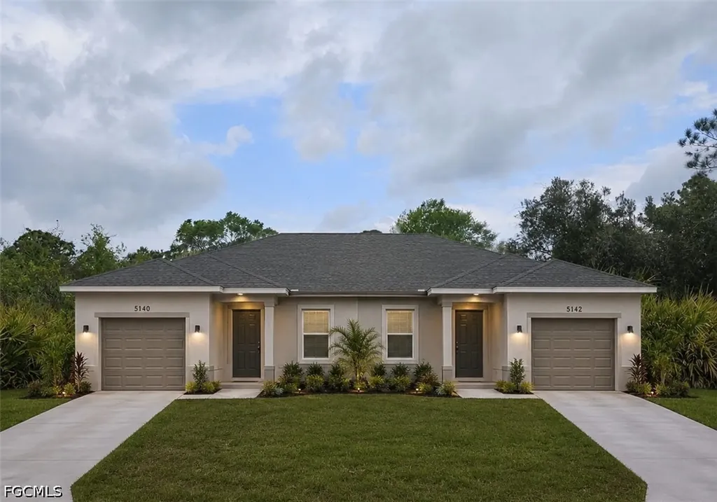 5140/5142 26th Street SW Lehigh Acres FL 33973