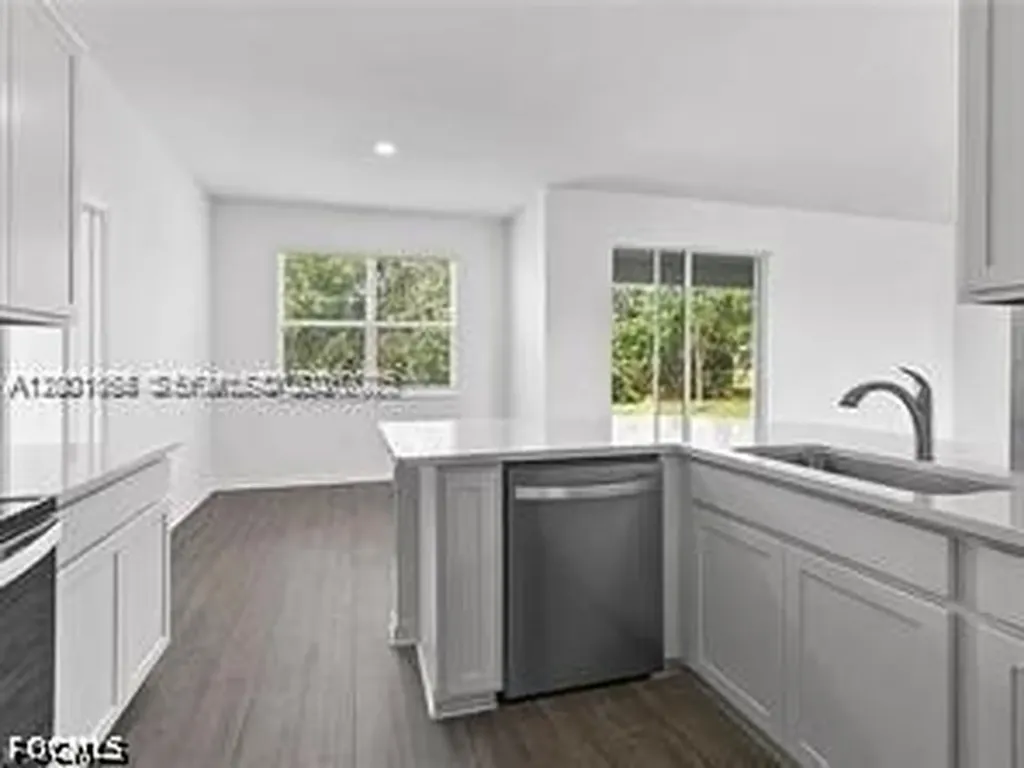 209 SE 26th Terrace Cape Coral FL 33904